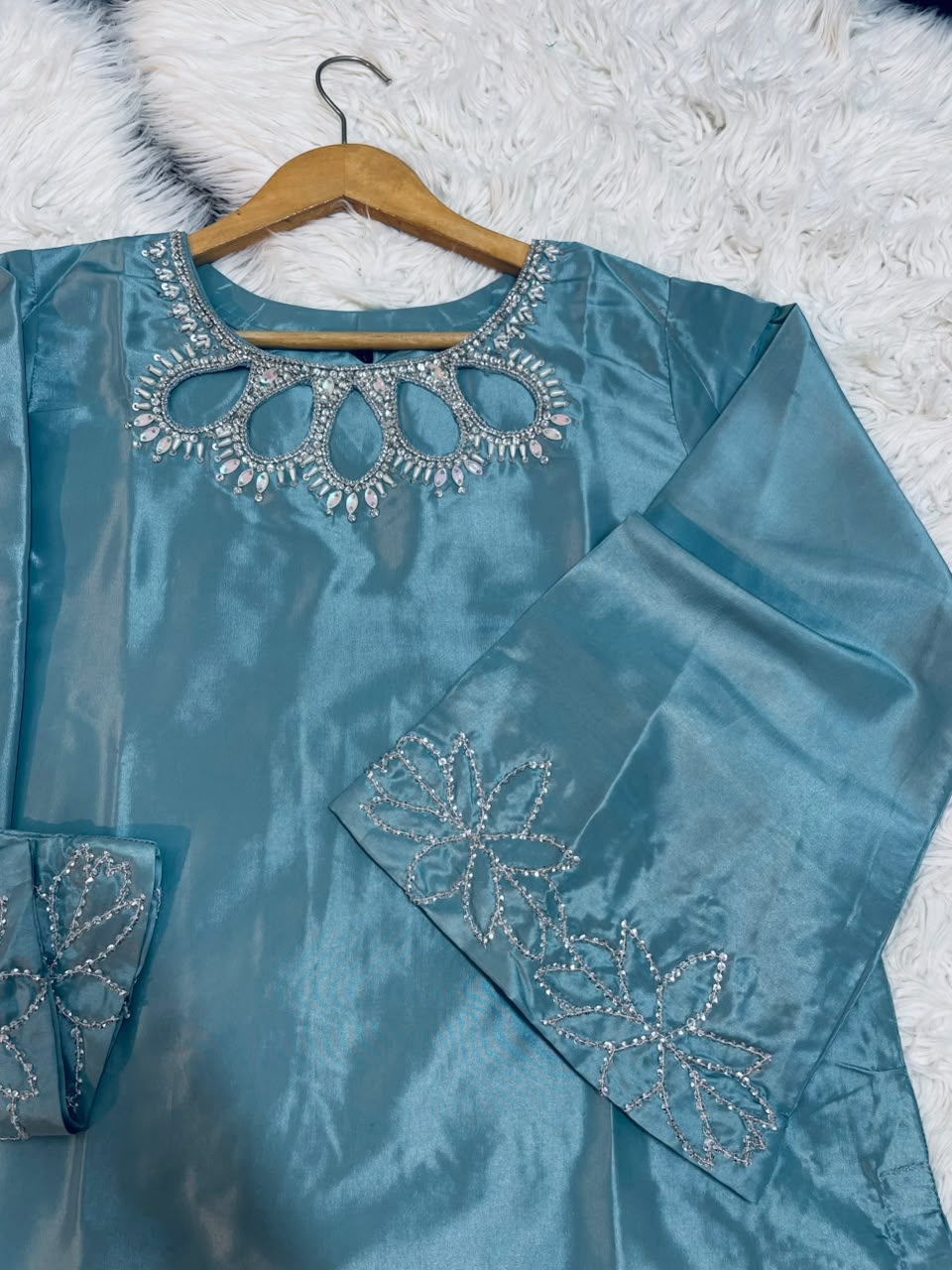 Sky Cutwork Luxury