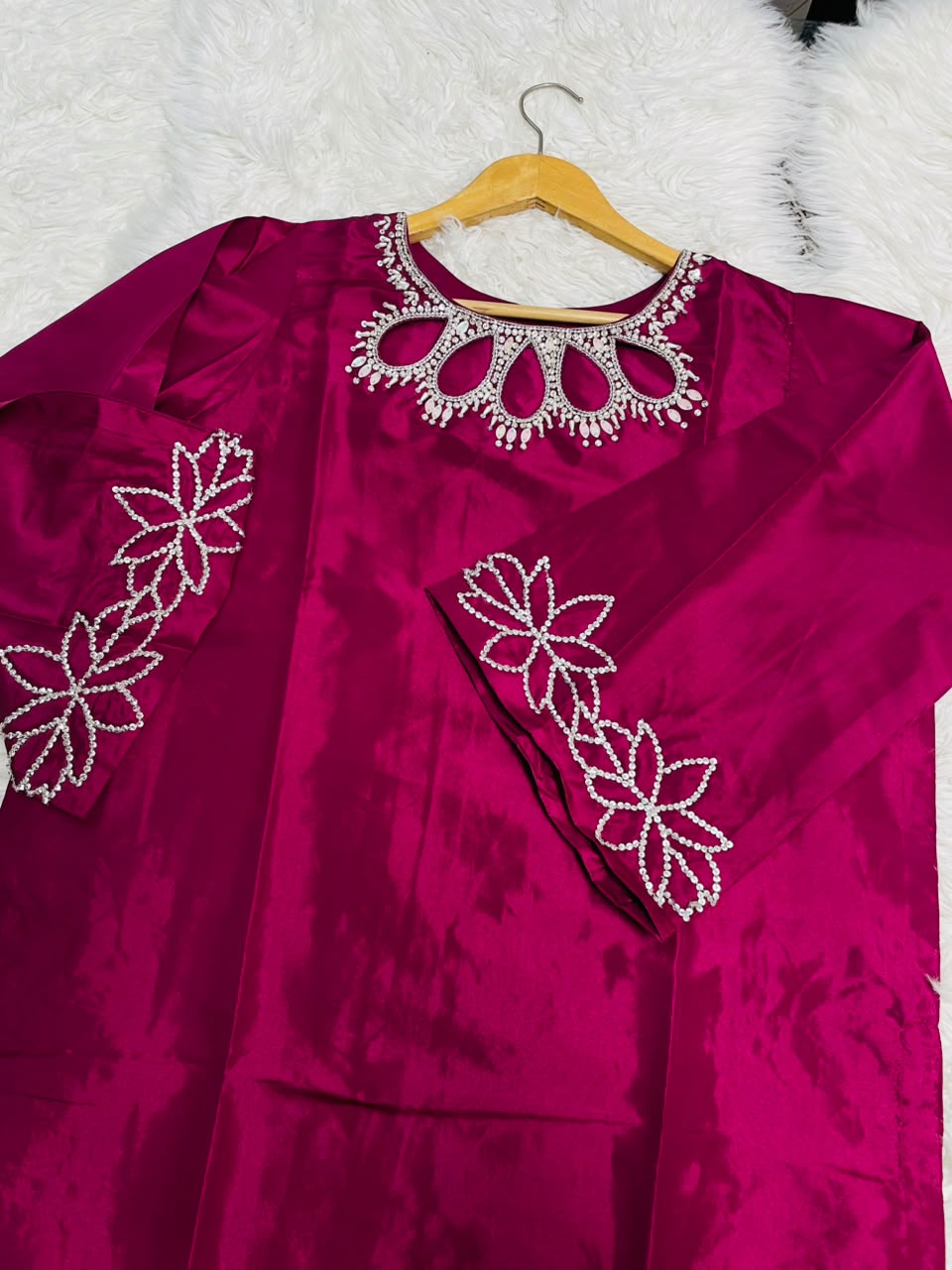 Wine Cutwork Luxury