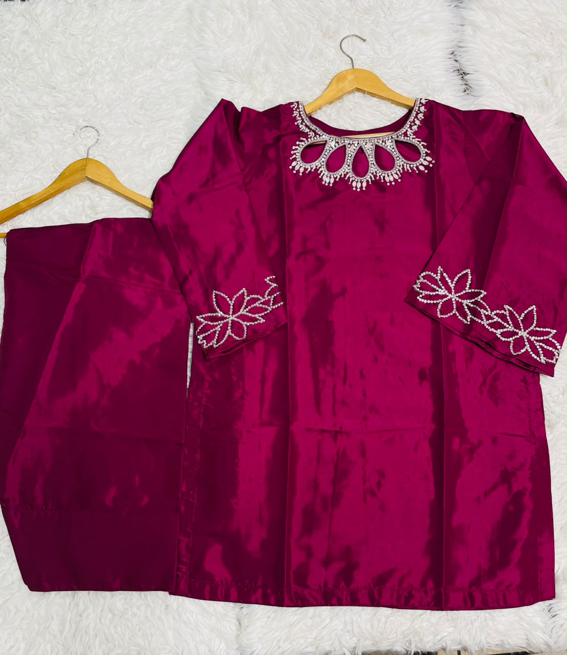 Wine Cutwork Luxury